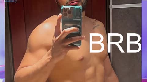 Snapshot of gael_meneses chatting on December 2025 12:14:02 PM Gael Meneses online show from December 2025 12:14:02 PM