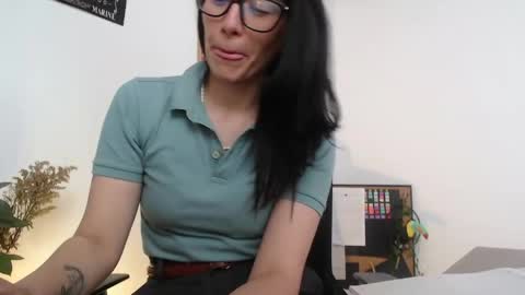 Snapshot of gaitan4 chatting on April 2026 08:11:01 PM gaitan4 online show from April 2026 08:11:01 PM