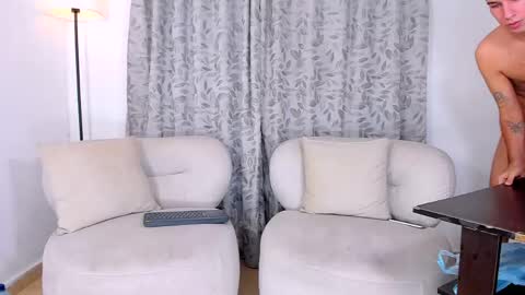 Snapshot of gal_stone_ chatting on April 2026 01:19:01 AM gal_stone_ online show from April 2026 01:19:01 AM