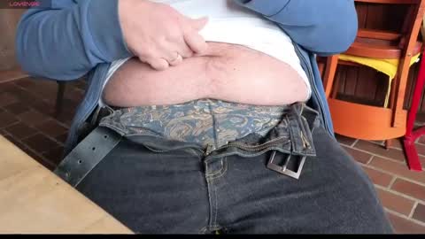 Snapshot of gallimanxxleu chatting on March 2026 04:18:01 PM Stutzen online show from March 2026 04:18:01 PM