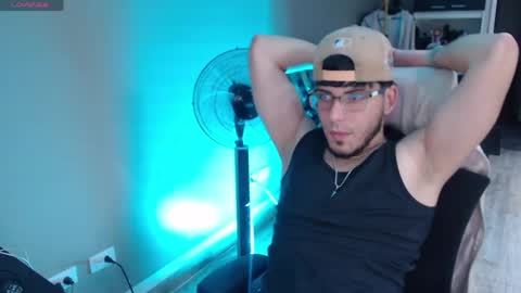 Snapshot of gambitoz chatting on April 2026 04:48:01 AM Gabriel online show from April 2026 04:48:01 AM