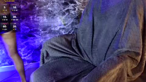 Chris  Dont forget to gift me thumb up Its very important to me and makes me happy AF  online show from November 2025 06:57:01 AM