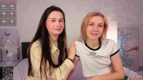 Violla online show from November 2025 03:29:02 AM