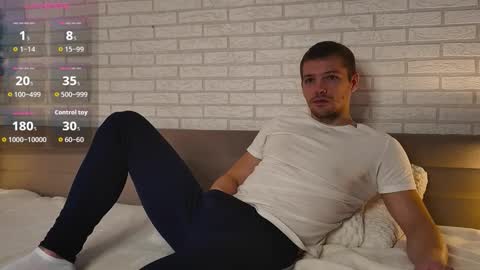 Snapshot of garettvosss chatting on October 2025 06:05:02 AM Gared online show from October 2025 06:05:02 AM