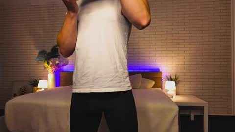 Snapshot of garettvosss chatting on November 2025 06:44:01 AM Gared online show from November 2025 06:44:01 AM