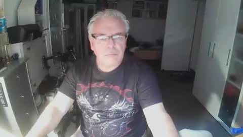 gargamil online show from November 2025 12:17:01 PM