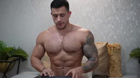 Snapshot of garret_alvin_ chatting on April 2026 01:17:02 AM Garret online show from April 2026 01:17:02 AM