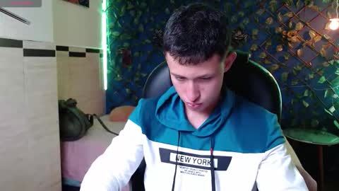 garuo_18 online show from November 2025 03:12:02 AM