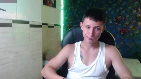 garuo_18 online show from November 2025 03:06:01 AM