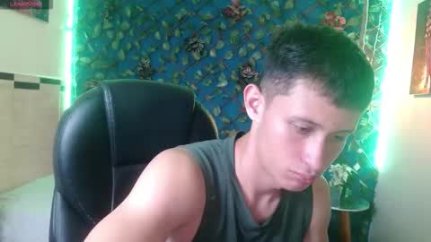 garuo_18 online show from November 2025 04:55:01 AM