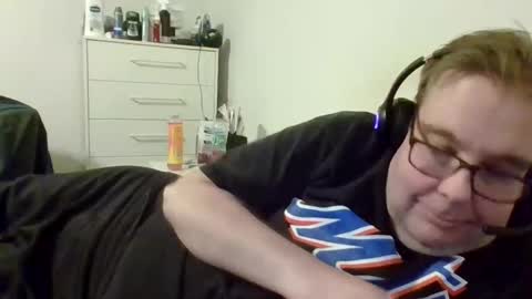 Gary online show from December 2025 05:04:02 AM