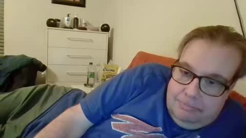 Snapshot of garyg930 chatting on June 2026 12:32:02 AM Gary online show from June 2026 12:32:02 AM