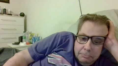 Snapshot of garyg930 chatting on June 2026 01:58:01 AM Gary online show from June 2026 01:58:01 AM