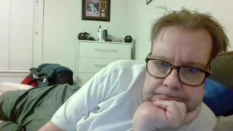 Snapshot of garyg930 chatting on June 2026 03:01:02 AM Gary online show from June 2026 03:01:02 AM