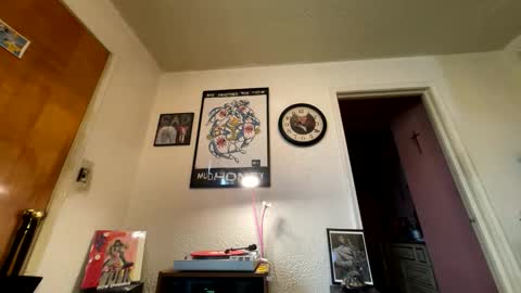 Snapshot of garypumpt chatting on December 2025 07:09:01 PM marvin pumpt online show from December 2025 07:09:01 PM