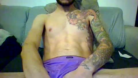 garyreal1990 online show from December 2025 04:35:02 PM