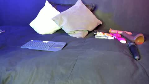  Usagi  online show from September 2025 07:26:01 PM