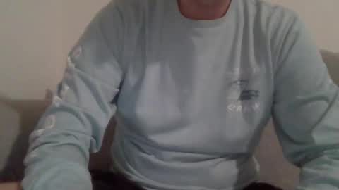 gatechfan2006 online show from October 2025 03:17:02 AM