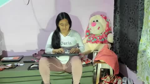 Snapshot of gaticahot001 chatting on February 2025 11:30:02 PM Diana online show from February 2025 11:30:02 PM