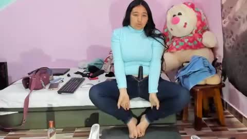 Snapshot of gaticahot001 chatting on February 2025 03:26:01 PM Diana online show from February 2025 03:26:01 PM