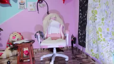 Diana online show from December 2025 10:32:02 AM