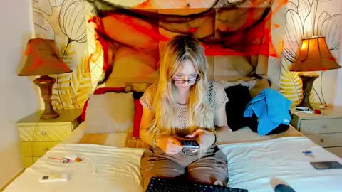 Snapshot of gaticahotts chatting on October 2025 09:48:02 PM melanny villa online show from October 2025 09:48:02 PM