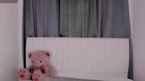 Snapshot of gatitavenecis1 chatting on September 2025 12:07:01 PM Vnecis Marn online show from September 2025 12:07:01 PM