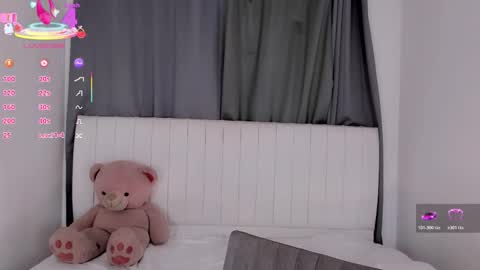 Snapshot of gatitavenecis1 chatting on November 2025 06:45:01 PM Vnecis Marn online show from November 2025 06:45:01 PM