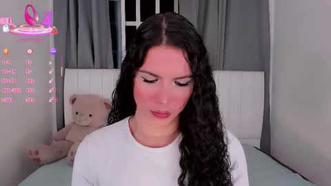 Snapshot of gatitavenecis1 chatting on January 2026 12:01:02 AM Vnecis Marn online show from January 2026 12:01:02 AM