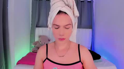 Snapshot of gatitavenecis1 chatting on February 2026 05:25:01 PM Vnecis Marn online show from February 2026 05:25:01 PM