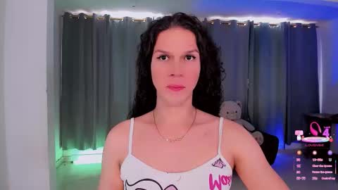 Snapshot of gatitavenecis1 chatting on March 2026 05:28:01 PM Vnecis Marn online show from March 2026 05:28:01 PM