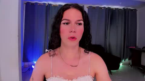 Snapshot of gatitavenecis1 chatting on March 2026 09:43:01 PM Vnecis Marn online show from March 2026 09:43:01 PM