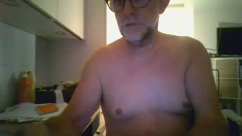 Snapshot of gaulis72 chatting on January 2025 09:50:02 PM gaulis72 online show from January 2025 09:50:02 PM