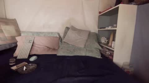 gayrobbin online show from October 2025 10:27:01 AM