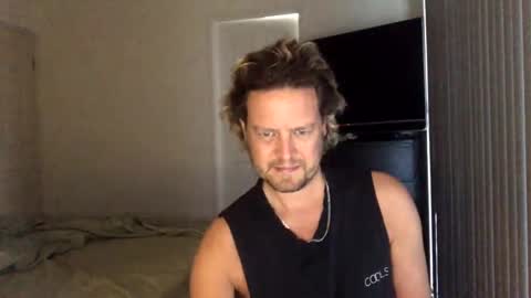 gcsurfer81 online show from December 2024 07:29:02 AM