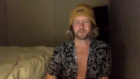 gcsurfer81 online show from September 2025 09:42:02 AM