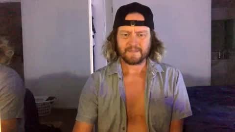 gcsurfer81 online show from December 2025 09:15:01 AM