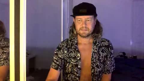 Snapshot of gcsurfer81 chatting on March 2026 08:17:01 AM gcsurfer81 online show from March 2026 08:17:01 AM