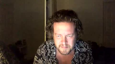 Snapshot of gcsurfer81 chatting on April 2026 08:09:02 AM gcsurfer81 online show from April 2026 08:09:02 AM