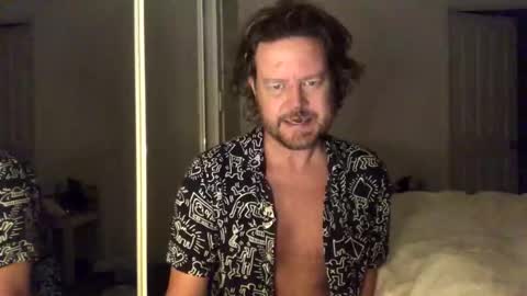 gcsurfer81 online show from June 2026 07:18:01 AM