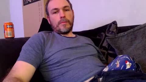 Snapshot of geddes4 chatting on April 2026 01:00:01 AM SIR online show from April 2026 01:00:01 AM