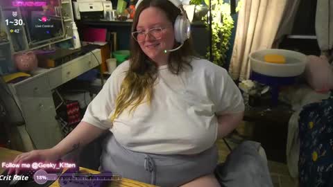 Geeky Kitten Leina -  online show from September 2025 07:12:02 AM