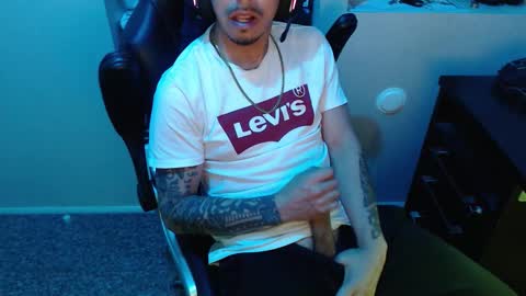 Snapshot of gefeeer chatting on October 2025 03:35:01 AM gefeeer online show from October 2025 03:35:01 AM