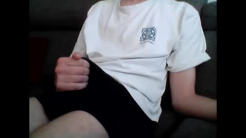 Snapshot of geil123569551 chatting on April 2026 04:01:01 PM geil123569551 online show from April 2026 04:01:01 PM