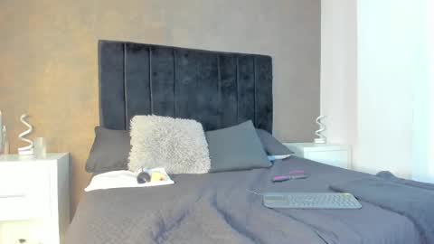 Gemma online show from March 2025 05:42:01 AM