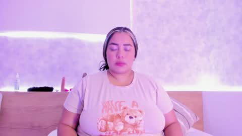 geminis muentes online show from January 2025 12:25:02 AM