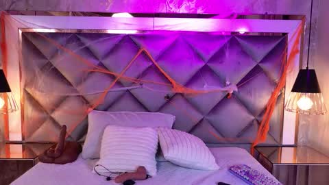 Maria  online show from October 2025 03:07:01 AM