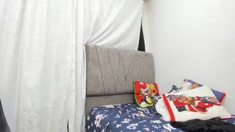 Snapshot of genesis_torres chatting on January 2025 01:00:02 AM Genesis online show from January 2025 01:00:02 AM