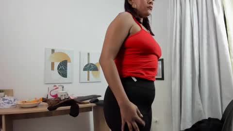 Snapshot of genesis_torres chatting on March 2025 10:41:01 AM Genesis online show from March 2025 10:41:01 AM