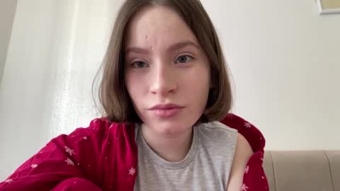 Snapshot of geniebarrott chatting on May 2026 01:39:01 PM Alisa cash online show from May 2026 01:39:01 PM